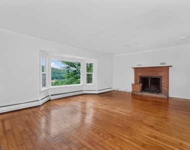 32 Hoffmans Crossing Rd. - Photo Thumbnail 1