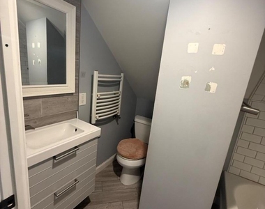 211 Bradford Ave - Photo Thumbnail 11