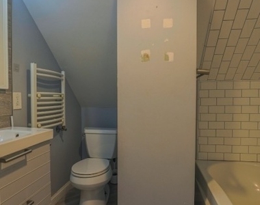 211 Bradford Ave - Photo Thumbnail 17