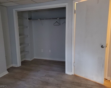 81 Western Ave - Photo Thumbnail 11