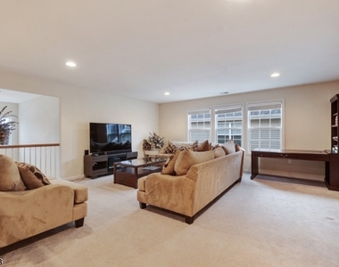 47 Schindler Ct - Photo Thumbnail 25