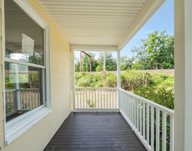 37 Bowers Ln - Photo Thumbnail 2
