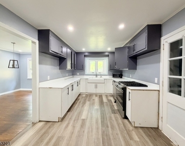 57 Normandy Heights Rd - Photo Thumbnail 4