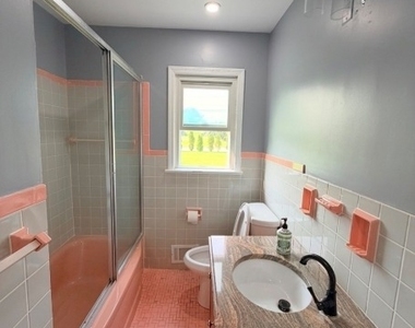 57 Normandy Heights Rd - Photo Thumbnail 12