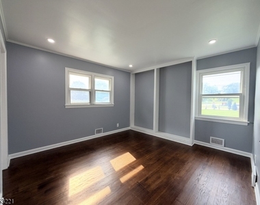 57 Normandy Heights Rd - Photo Thumbnail 10
