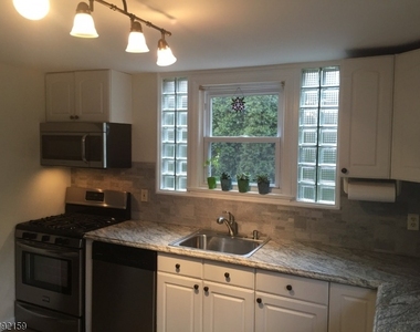 21 Cobb Pl - Photo Thumbnail 4