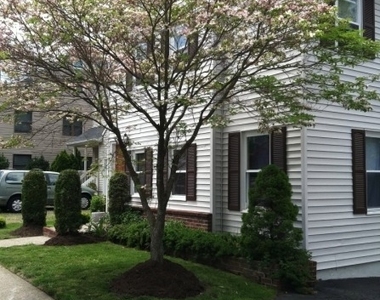 21 Cobb Pl - Photo Thumbnail 1