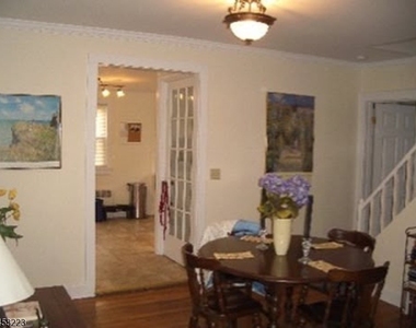 21 Cobb Pl - Photo Thumbnail 8