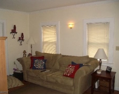 21 Cobb Pl - Photo Thumbnail 7