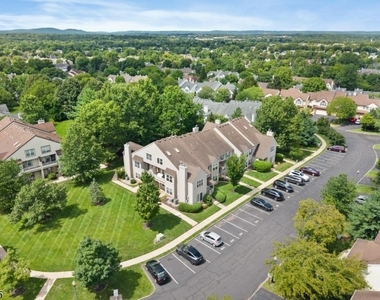 2501 Vroom Dr - Photo Thumbnail 22