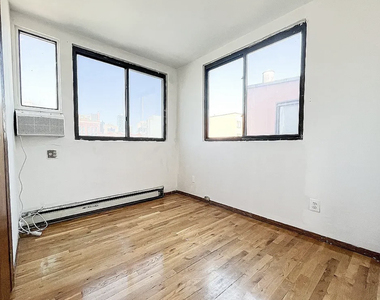 259 Elizabeth Street - Photo Thumbnail 4