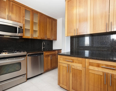 401 E 34th St - Photo Thumbnail 28