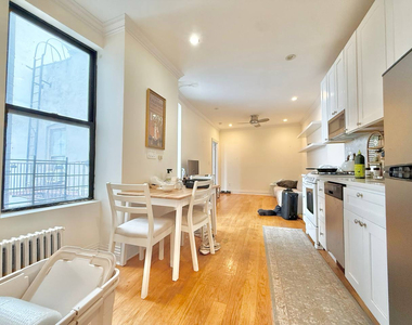 41 Jefferson Street - Photo Thumbnail 2