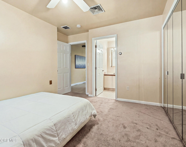 470 Monmouth Place - Photo Thumbnail 41