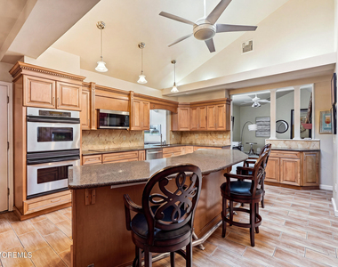 470 Monmouth Place - Photo Thumbnail 16