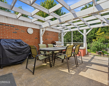470 Monmouth Place - Photo Thumbnail 46