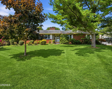 470 Monmouth Place - Photo Thumbnail 50