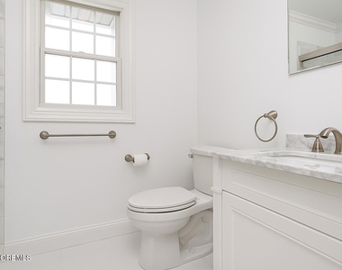 93 S Ward Avenue - Photo Thumbnail 7