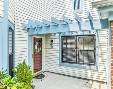 141 Old Orchard Lane - Photo Thumbnail 2