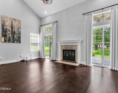 141 Old Orchard Lane - Photo Thumbnail 15