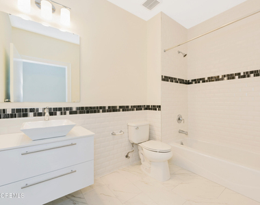 700 Bangs Avenue - Photo Thumbnail 6