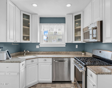 706 E Street - Photo Thumbnail 21