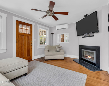 706 E Street - Photo Thumbnail 7