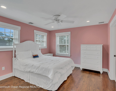 35 Bristol Place - Photo Thumbnail 13