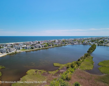 155 Osborne Avenue - Photo Thumbnail 54