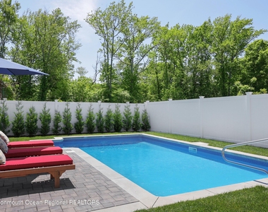 155 Osborne Avenue - Photo Thumbnail 32
