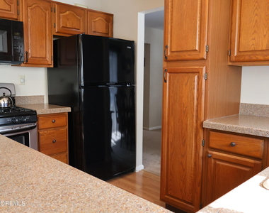 2409 Coral Leaf Road - Photo Thumbnail 5