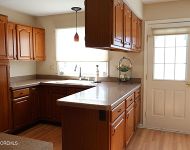 2409 Coral Leaf Road - Photo Thumbnail 6