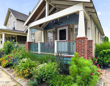 139 Webb Avenue - Photo Thumbnail 4