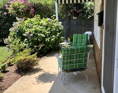 814 Shore Road - Photo Thumbnail 3