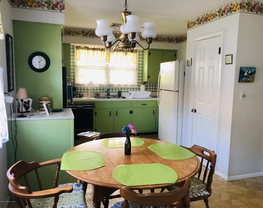 814 Shore Road - Photo Thumbnail 8