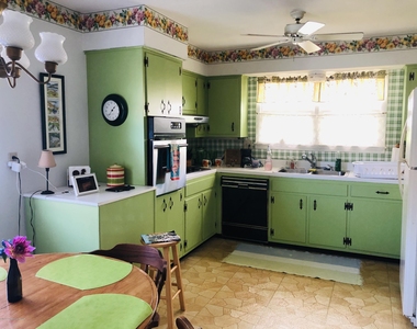 814 Shore Road - Photo Thumbnail 7