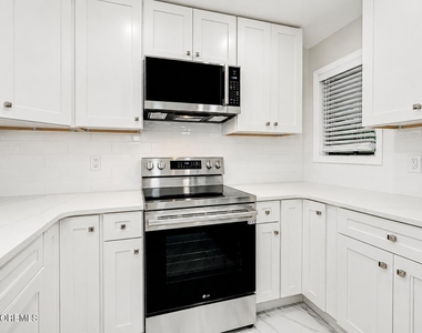 99 Arrowood Road - Photo Thumbnail 10