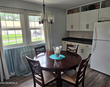 27 Stonybrook Road - Photo Thumbnail 2
