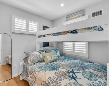 24 E Penguin Way - Photo Thumbnail 12