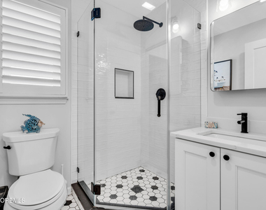 24 E Penguin Way - Photo Thumbnail 9