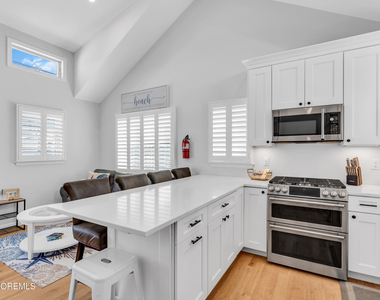 24 E Penguin Way - Photo Thumbnail 6