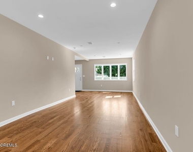 18 Maple Avenue - Photo Thumbnail 4