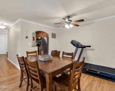 210 5th Avenue - Photo Thumbnail 4