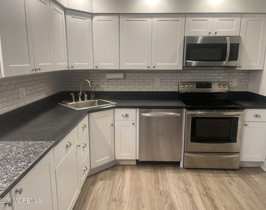 19 Driftwood Drive - Photo Thumbnail 4