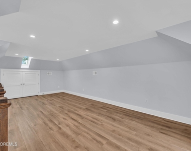 83 Pearl Street - Photo Thumbnail 22