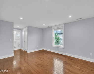 83 Pearl Street - Photo Thumbnail 17
