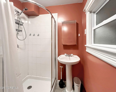 208 14th Avenue - Photo Thumbnail 12