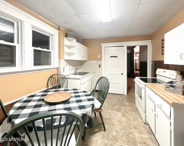 208 14th Avenue - Photo Thumbnail 1