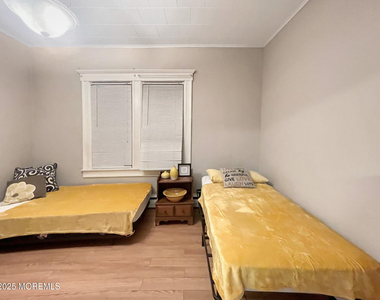 208 14th Avenue - Photo Thumbnail 8