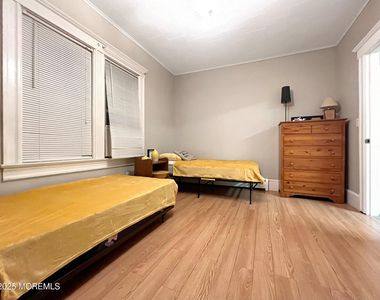 208 14th Avenue - Photo Thumbnail 11
